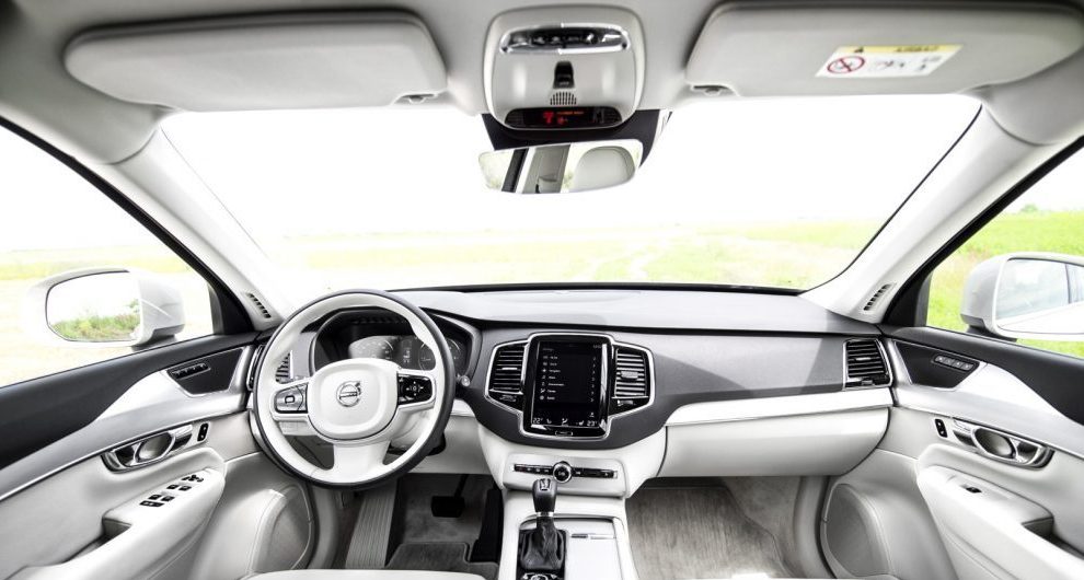 Салон автомобиля Volvo XC90 Салон Volvo XC90